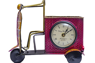 Time on Wheels: Royal Craft Palace Iron Metal Scooter Table Clock & Pen/Mobile Holder (10x5x10 CM)